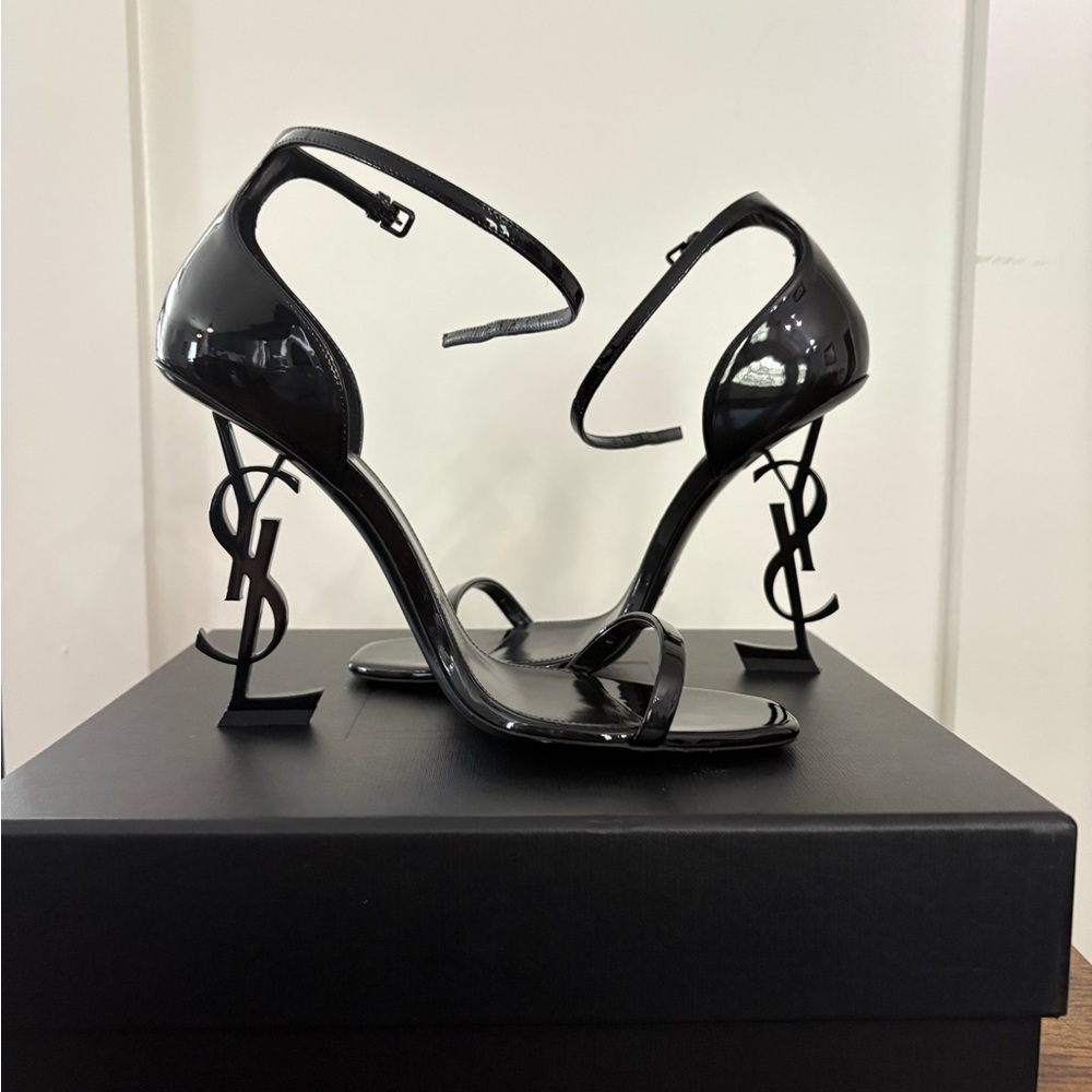 Saint Laurent
110mm Opyum YSL Patent Leather Sandals with Black Hardware